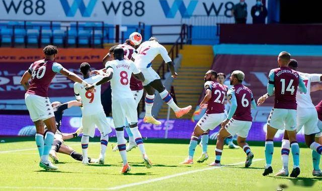  维拉公园球场见证奇迹，阿斯顿维拉逆转击败水晶宫