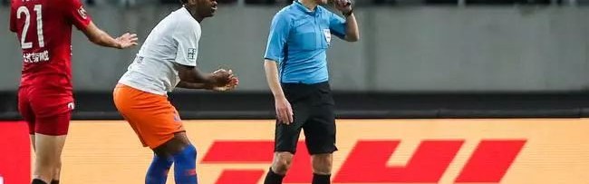  罗马客场遭遇门线悬案VAR判定引发争议  